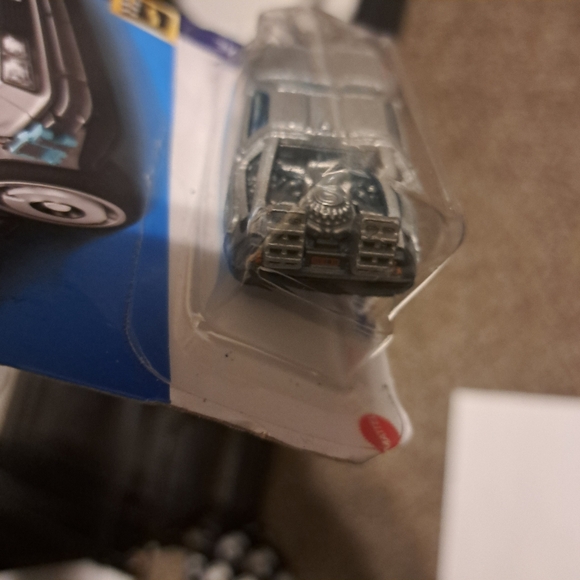 5 Batman Hot Wheels Cars - Picture 2 of 10